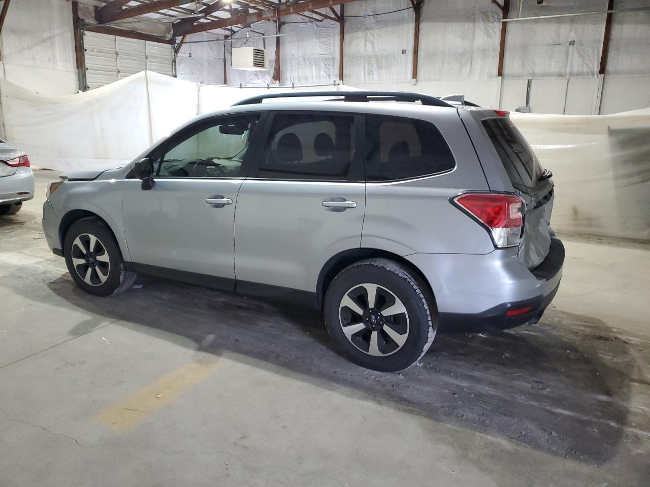 2018 Subaru Forester 2.5I - Image 2