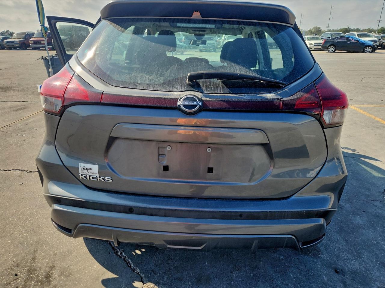 2022 Nissan Kicks S - Image 6