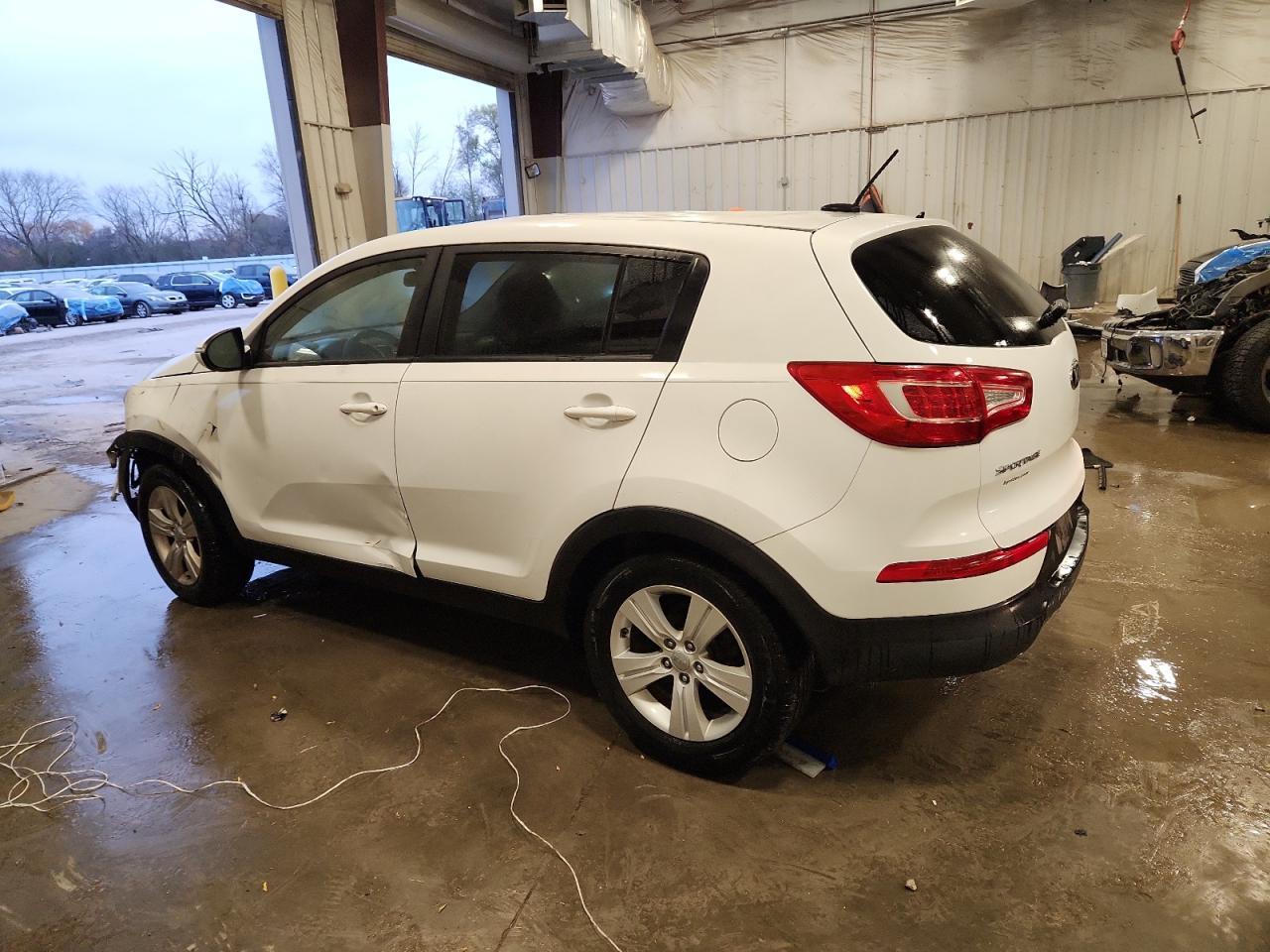 2013 Kia Sportage Base - Image 2