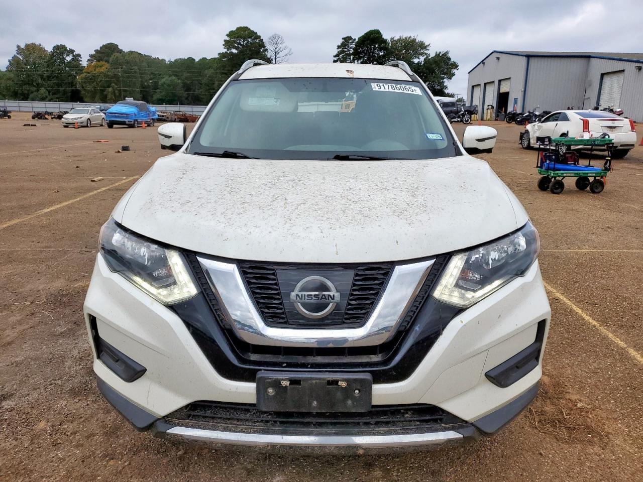 2017 Nissan Rogue S - Image 5