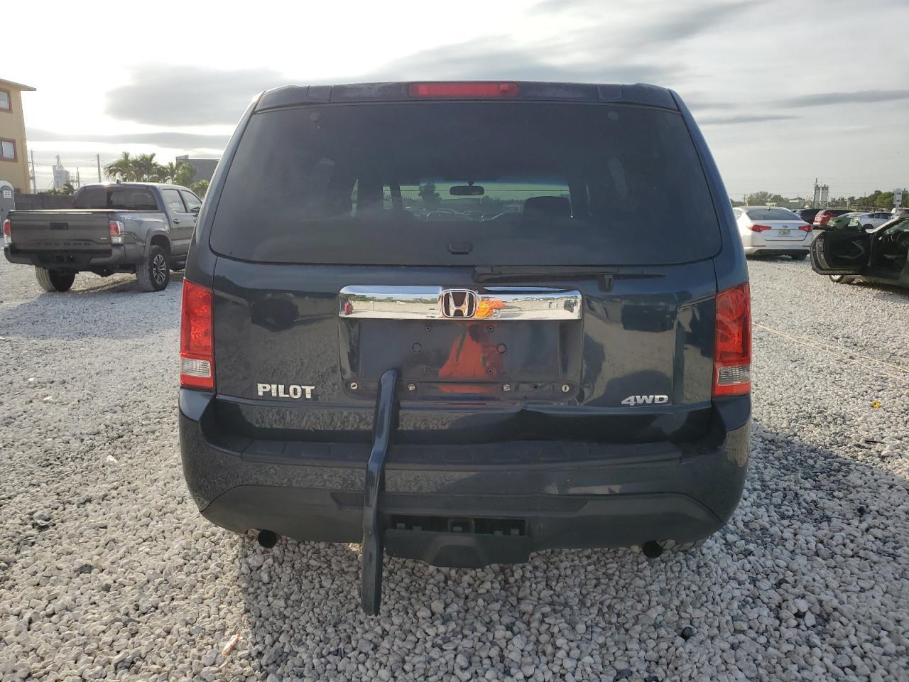 2012 Honda Pilot Lx - Image 6