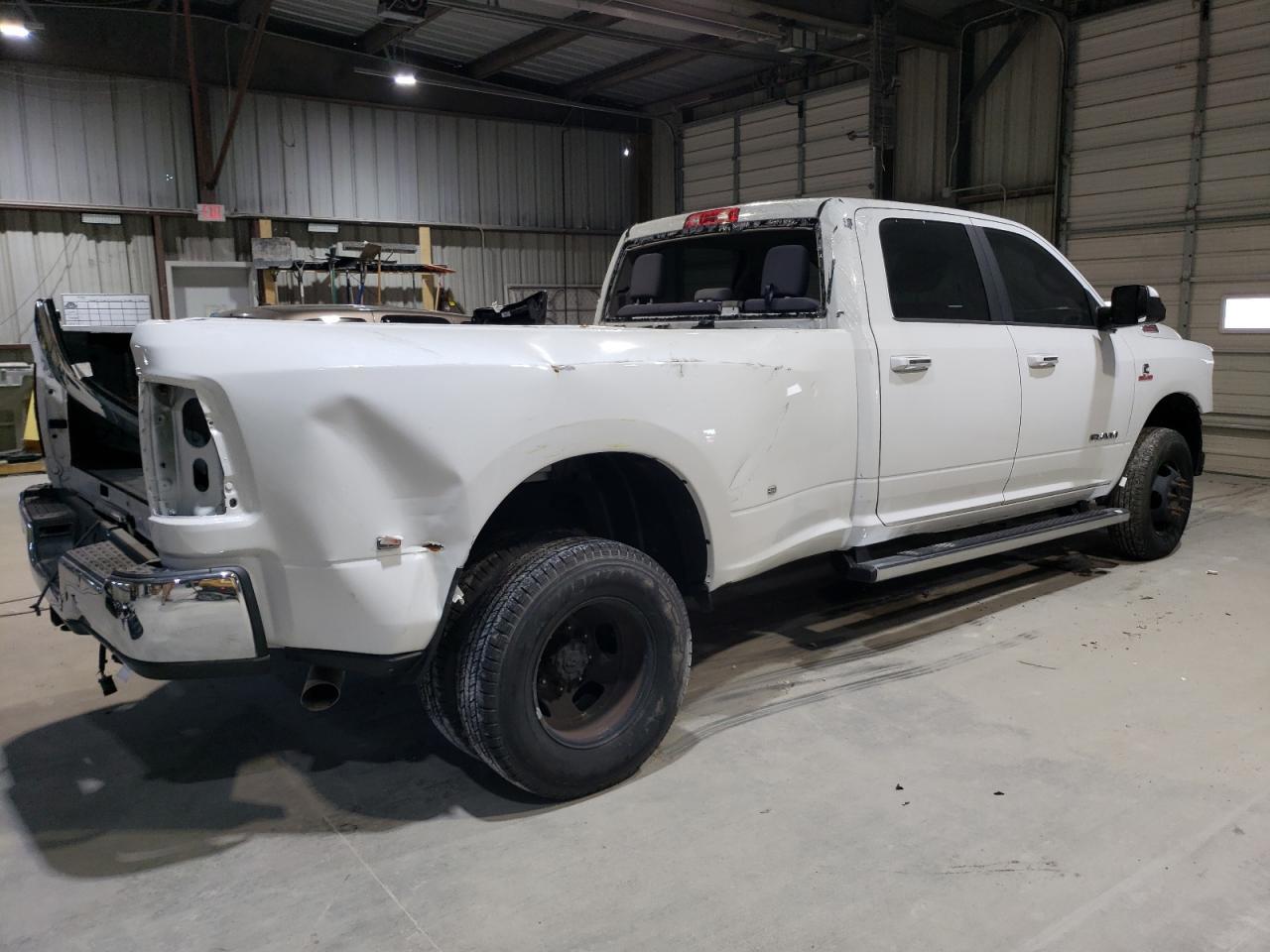 2019 Ram 3500 Big Horn - Фото 3