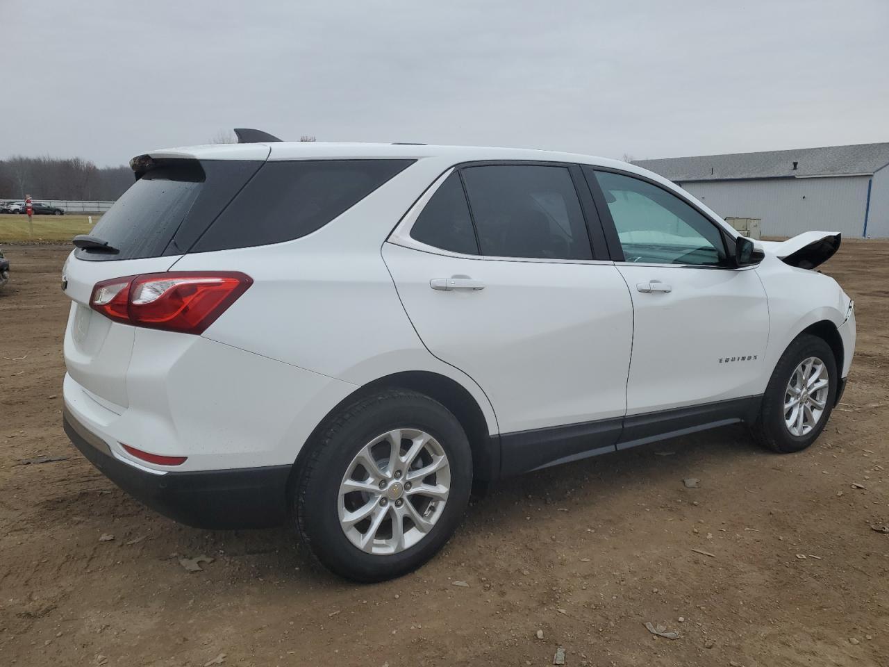 2018 Chevrolet Equinox Lt - Image 3