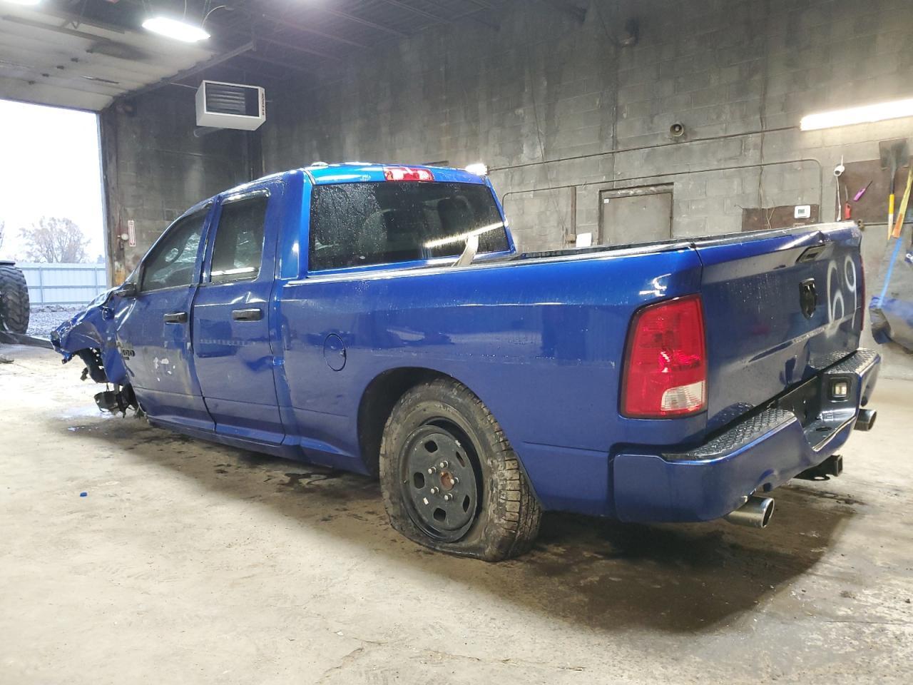 2019 Ram 1500 Classic Tradesman - Фото 2