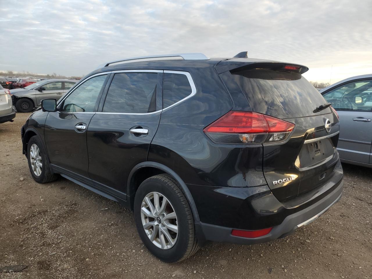 2017 Nissan Rogue S - Фото 2