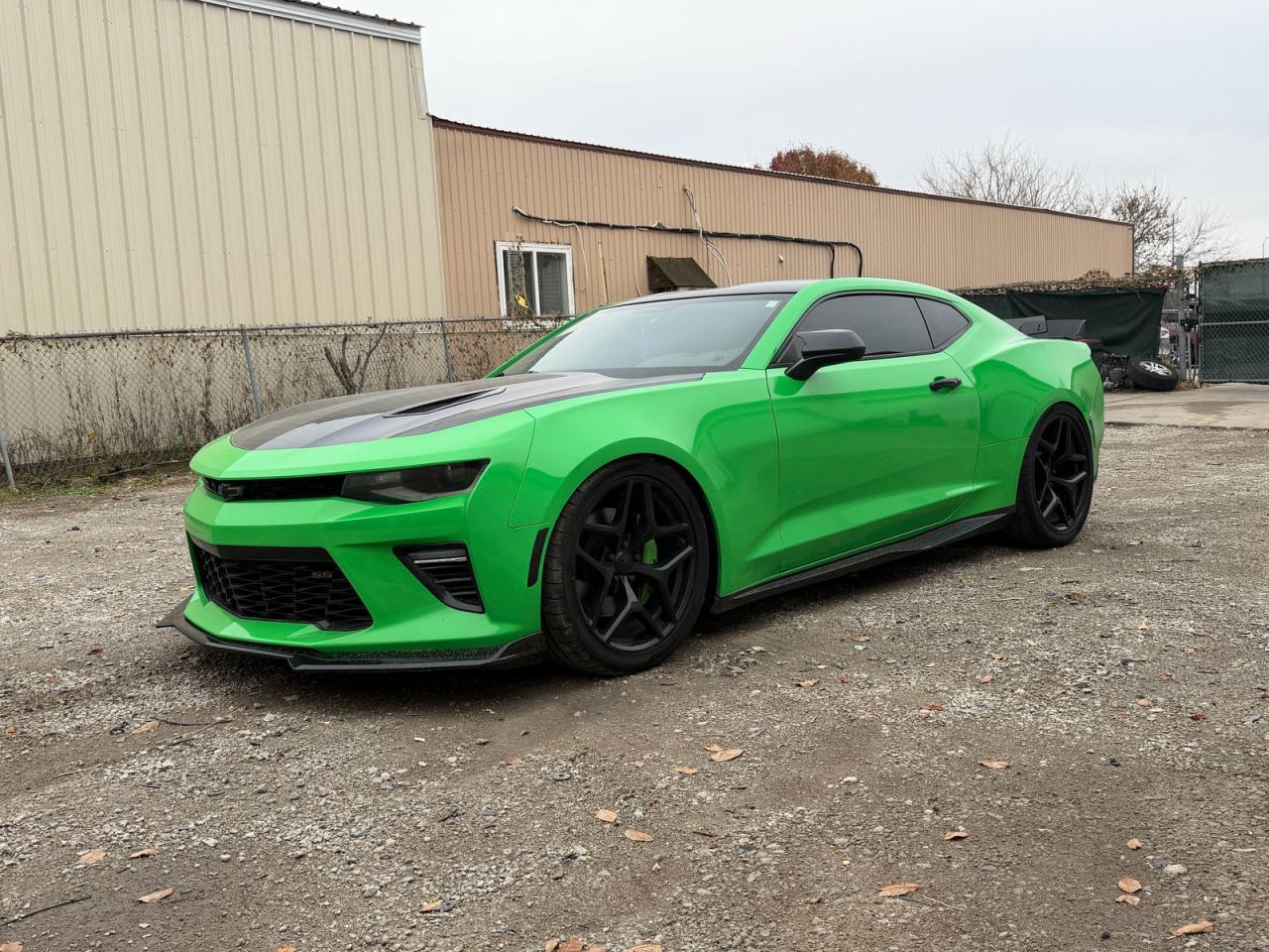2017 Chevrolet Camaro Ss - Image 2