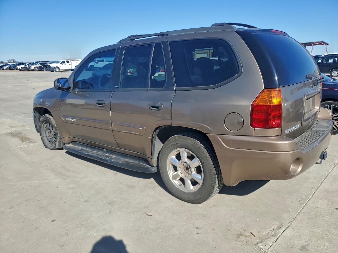 2003 GMC Envoy - Image 2