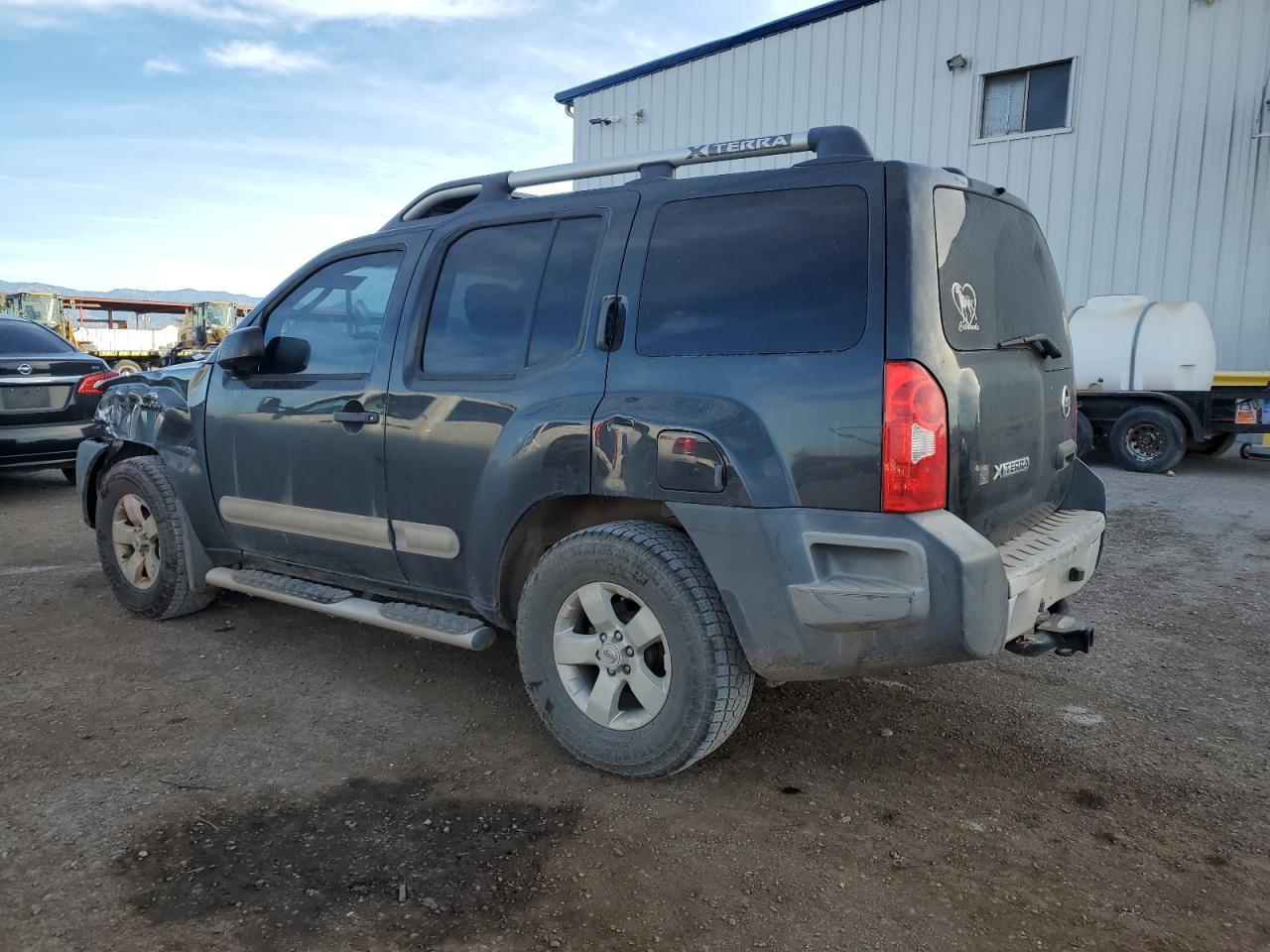 2011 Nissan Xterra Off Road - Image 2