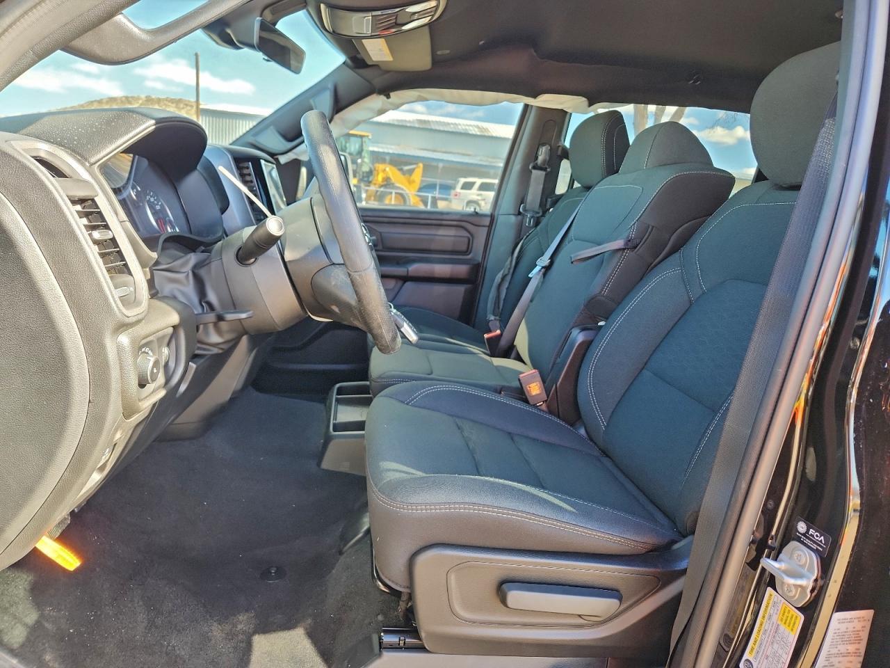 2025 Ram 1500 Tradesman - Фото 7