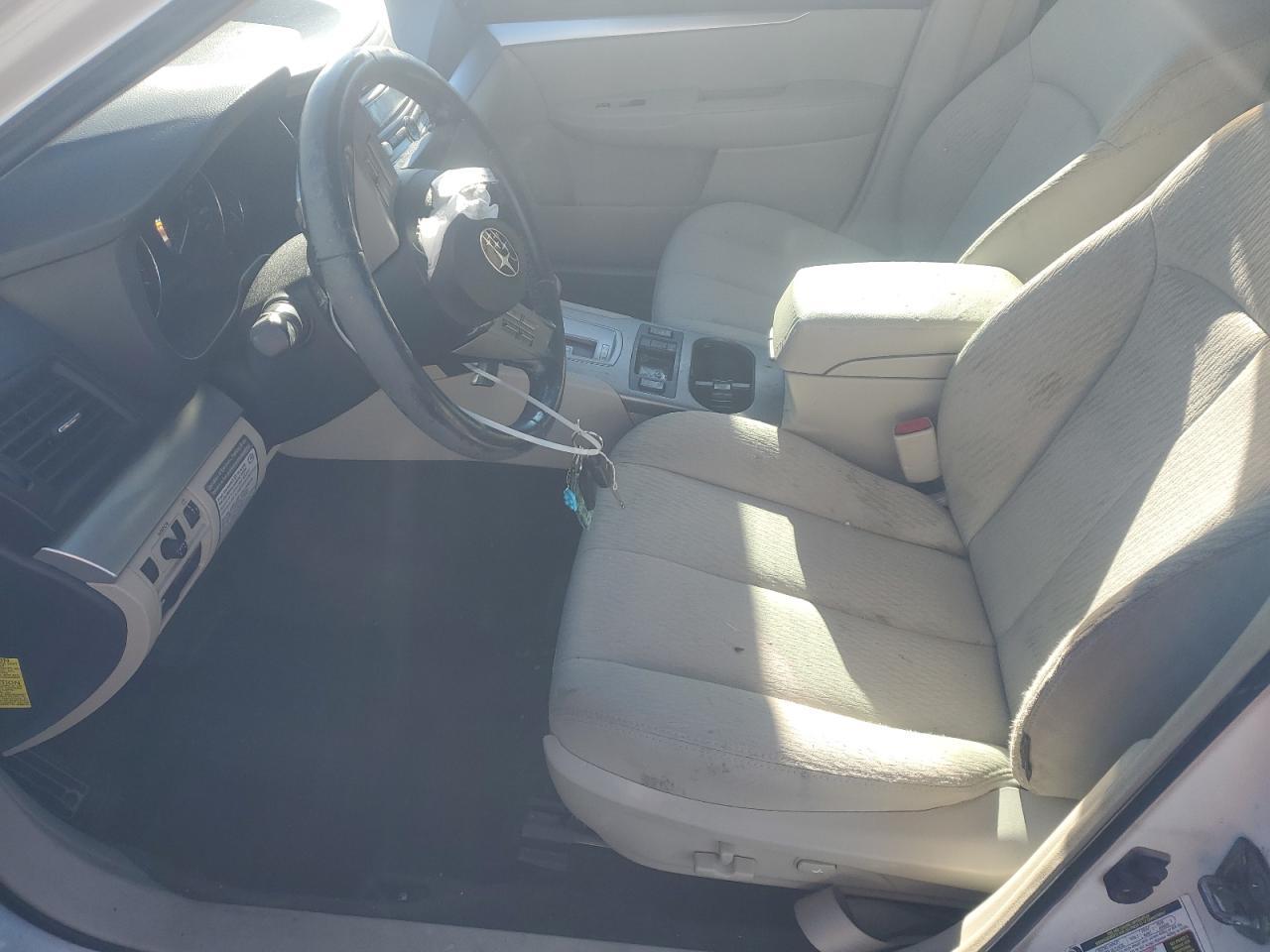 2011 Subaru Outback 2.5I Premium - Фото 7