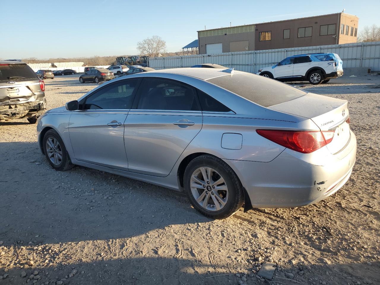 2013 Hyundai Sonata Gls - Фото 2