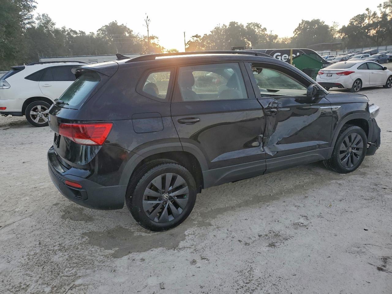 2023 Volkswagen Taos S - Image 3