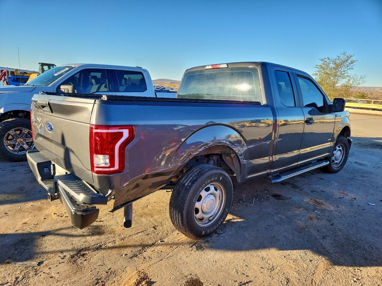 2016 Ford F150 Super Cab - Image 3