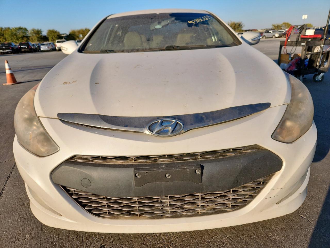 2012 Hyundai Sonata Hybrid - Image 5