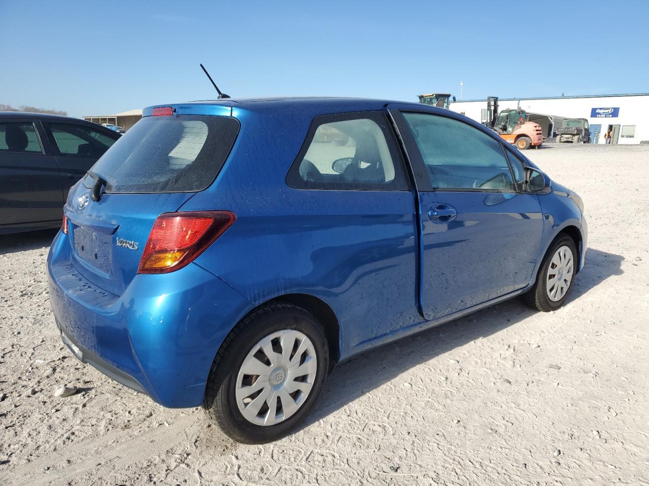2015 Toyota Yaris - Image 3