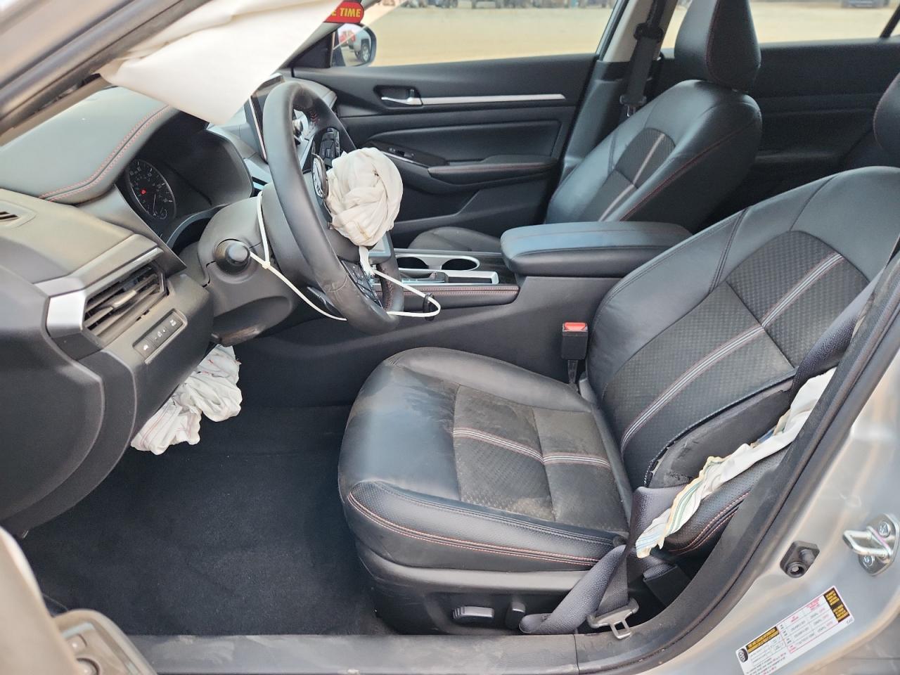 2025 Nissan Altima Sr - Image 7