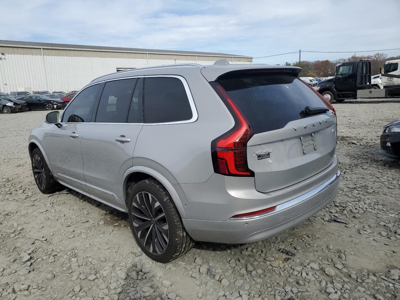 2025 Volvo Xc90 Plus - Фото 2