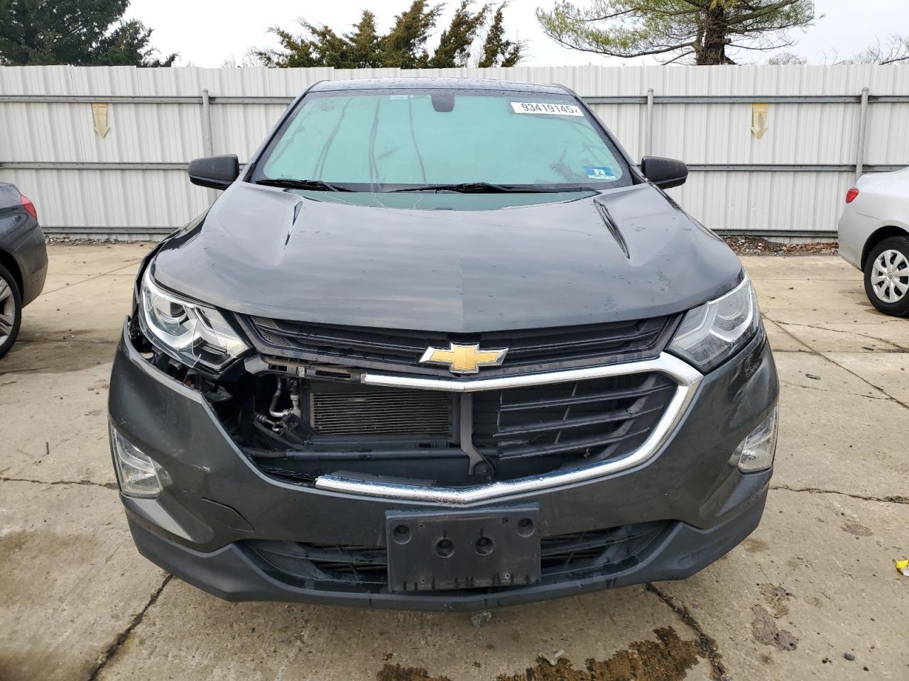 2018 Chevrolet Equinox Ls - Фото 5