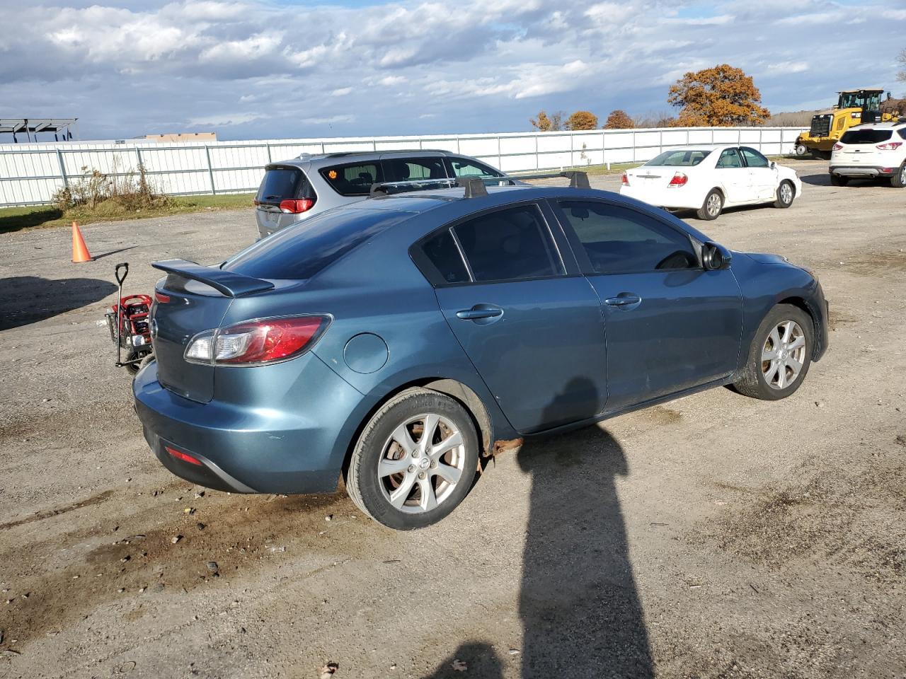 2011 Mazda 3 I - Фото 3