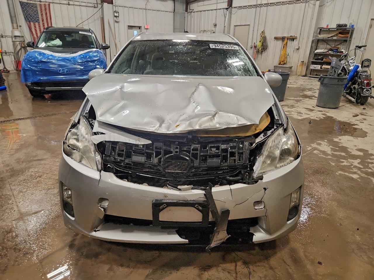 2011 Toyota Prius - Фото 5