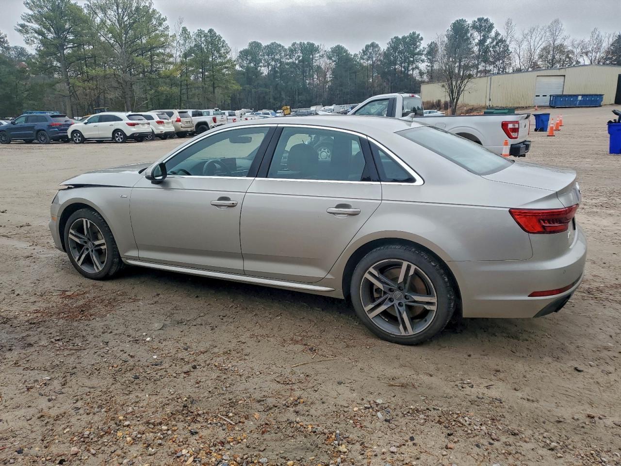2017 Audi A4 - Фото 2
