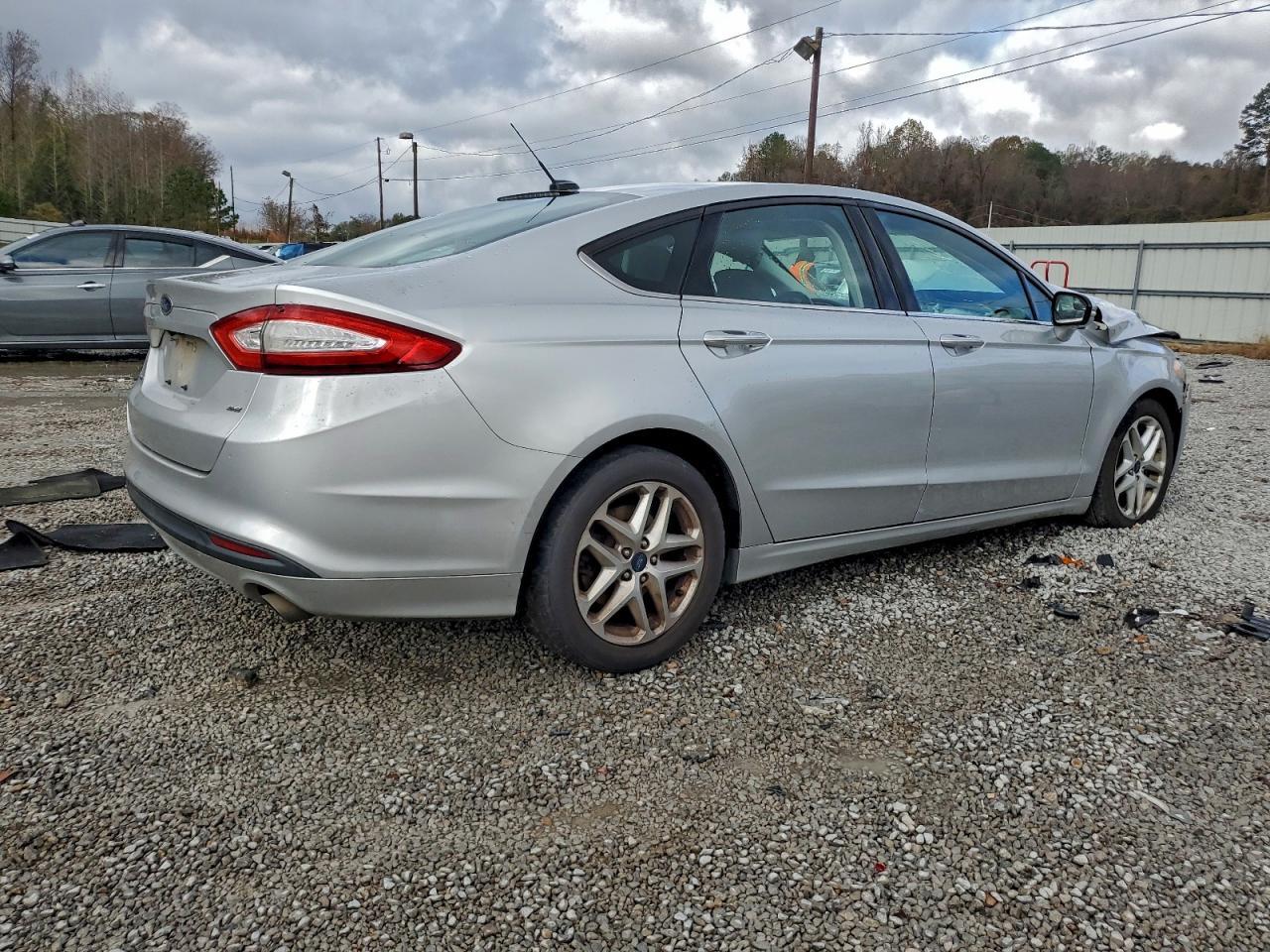 2016 Ford Fusion Se - Фото 3