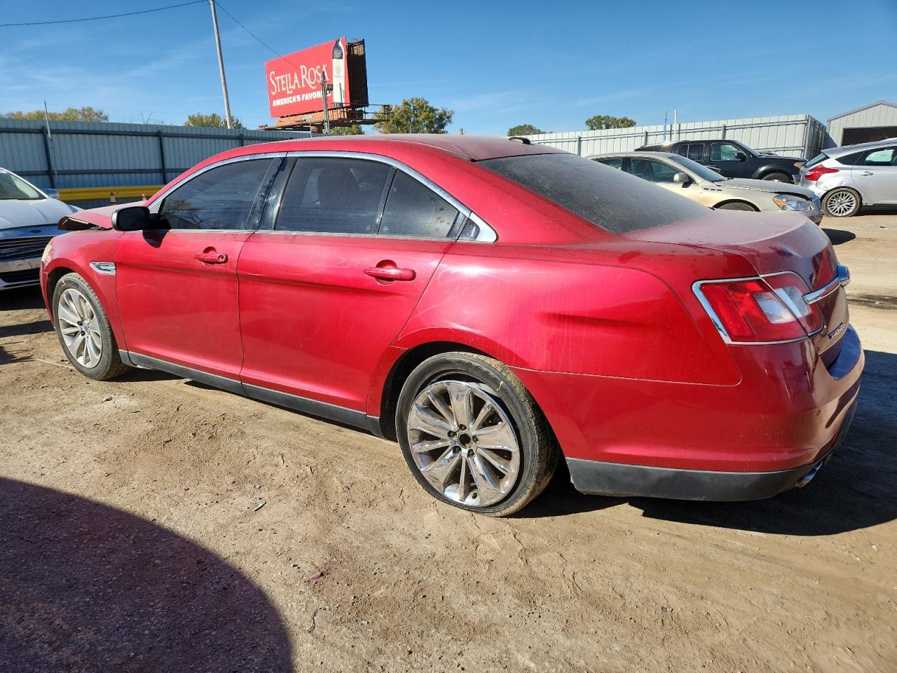 2010 Ford Taurus Limited - Фото 2