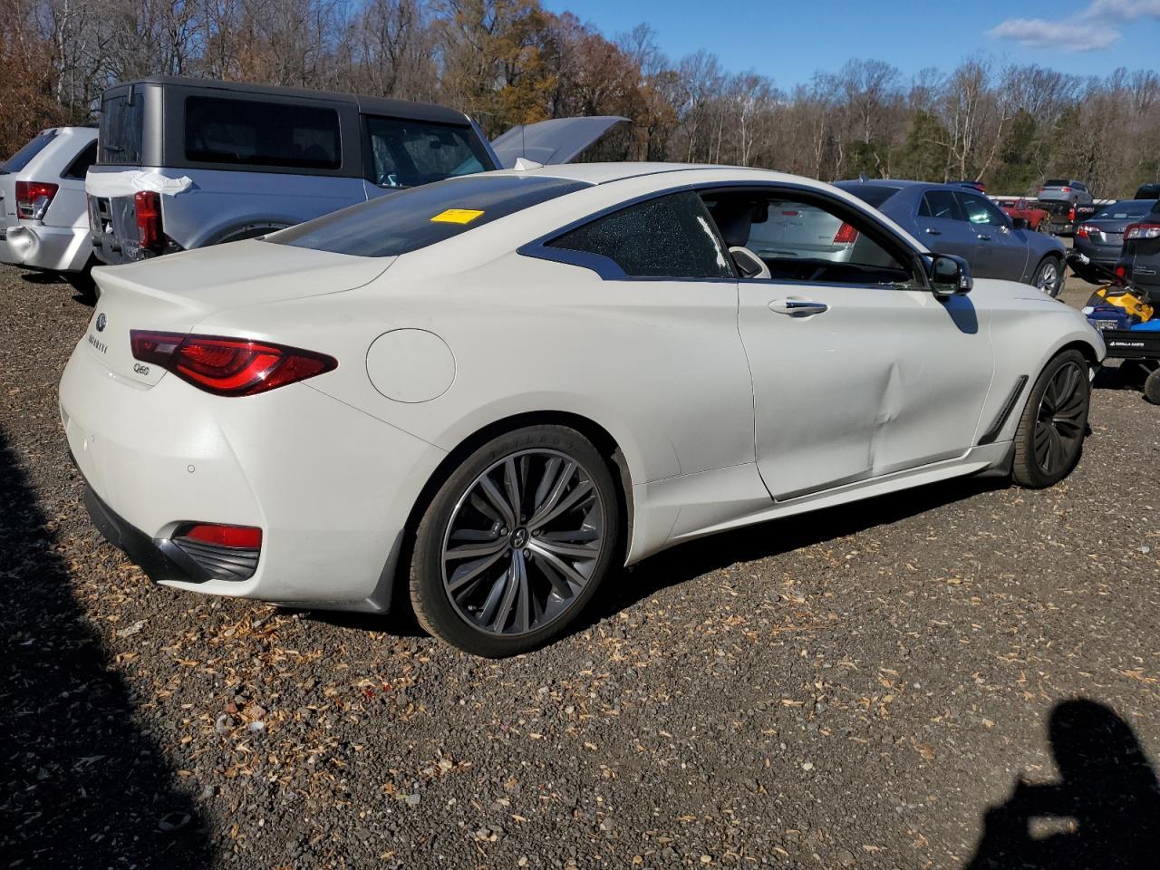 2021 Infiniti Q60 Luxe - Image 3