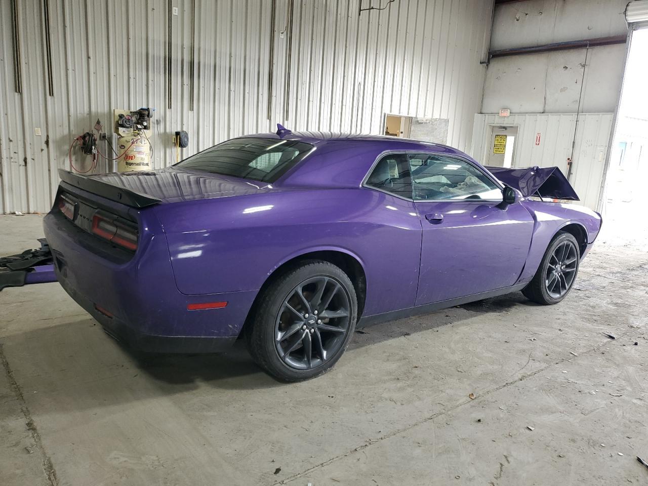 2023 Dodge Challenger Sxt - Фото 3