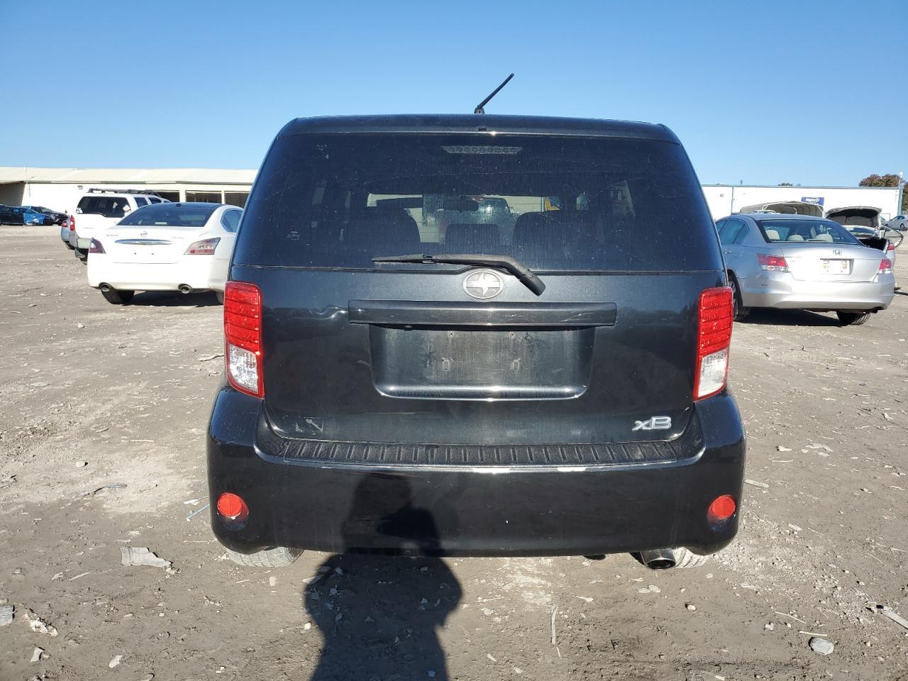 2015 Toyota Scion Xb - Image 6