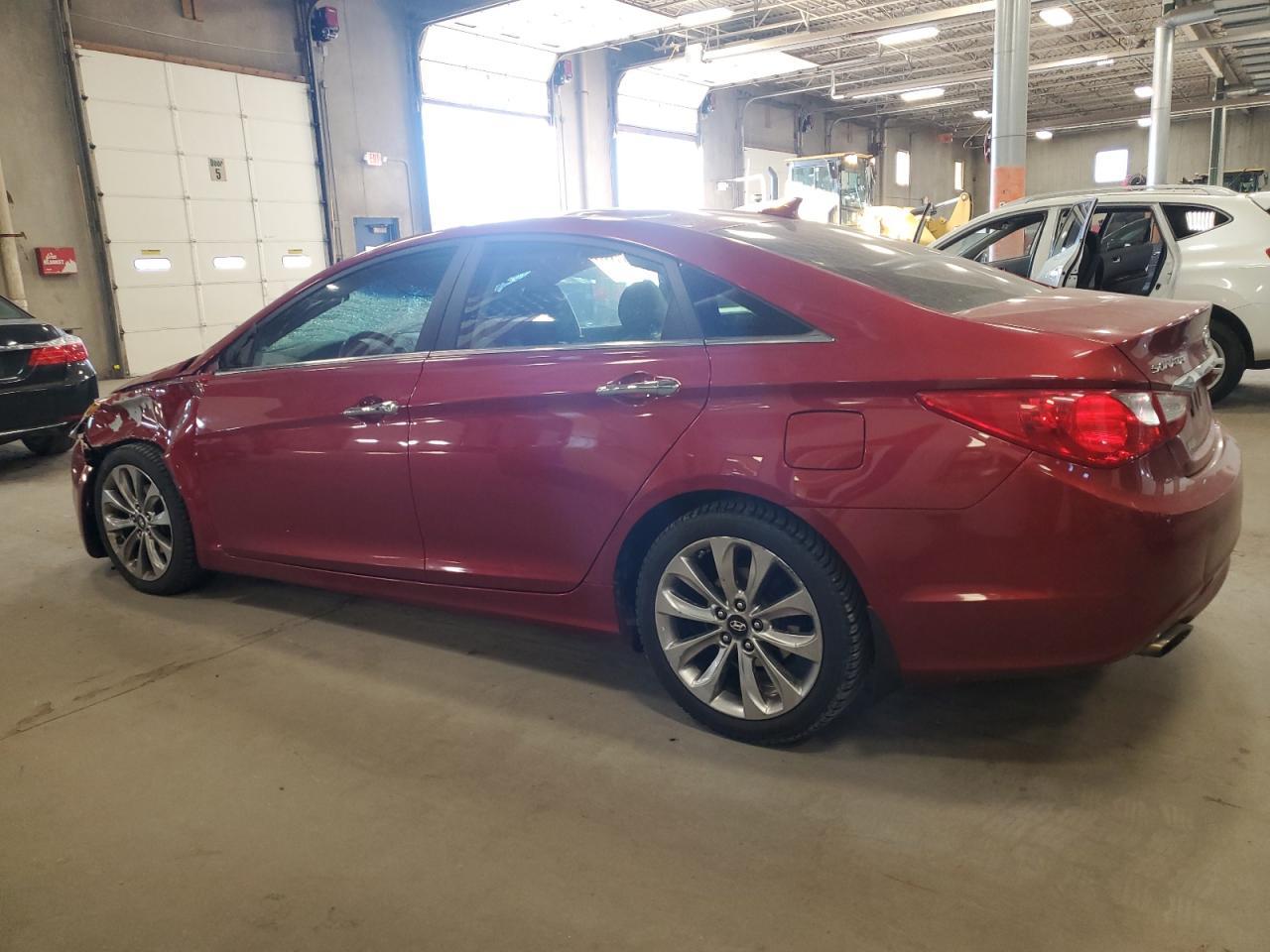 2011 Hyundai Sonata Se - Image 2
