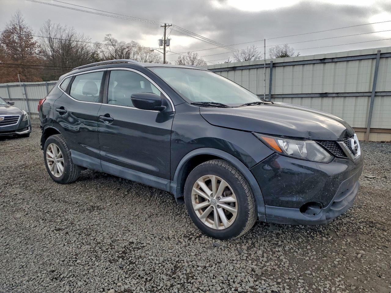 2017 Nissan Rogue Sport S - Фото 4