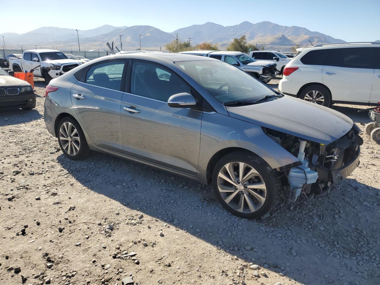 2022 Hyundai Accent Limited - Фото 4