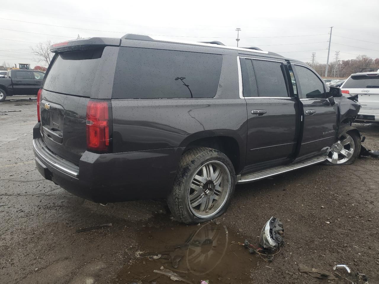 2015 Chevrolet Suburban K1500 Ltz - Фото 3