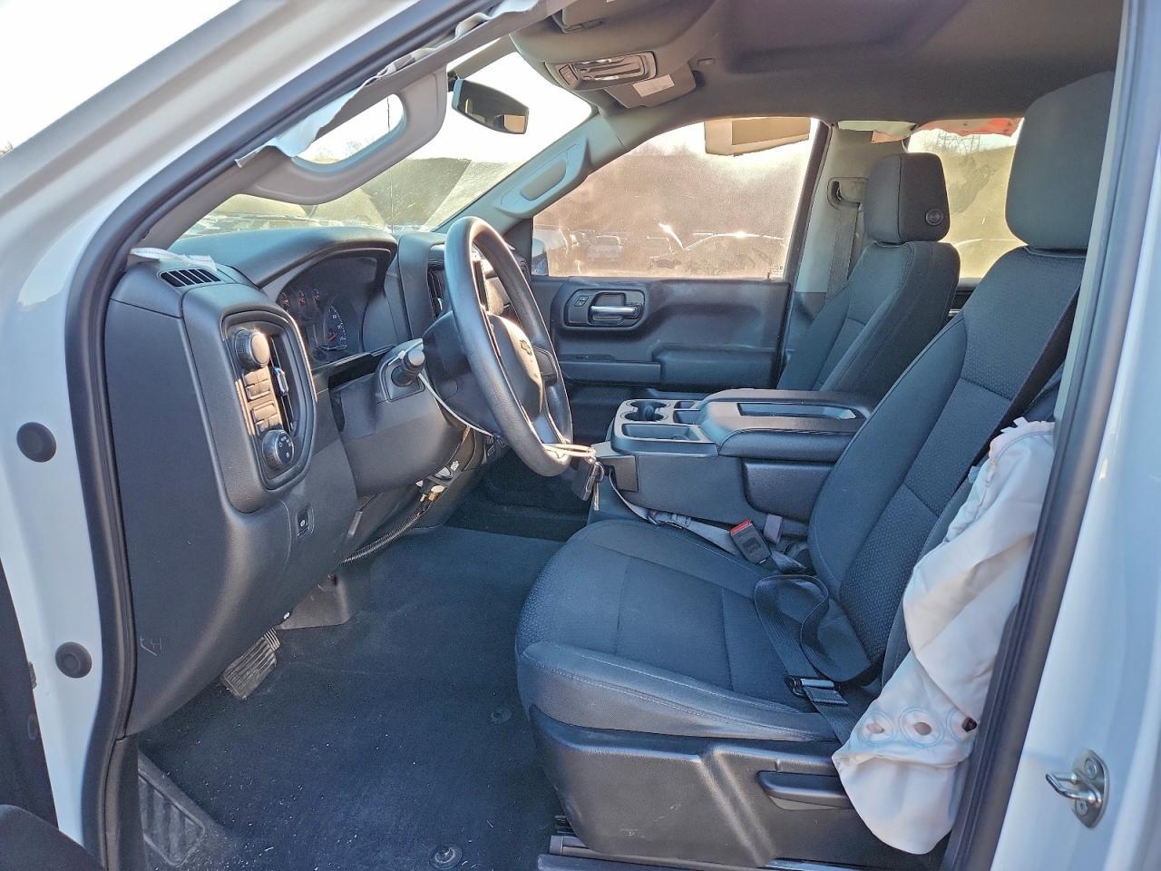 2020 Chevrolet Silverado K1500 Custom - Image 7