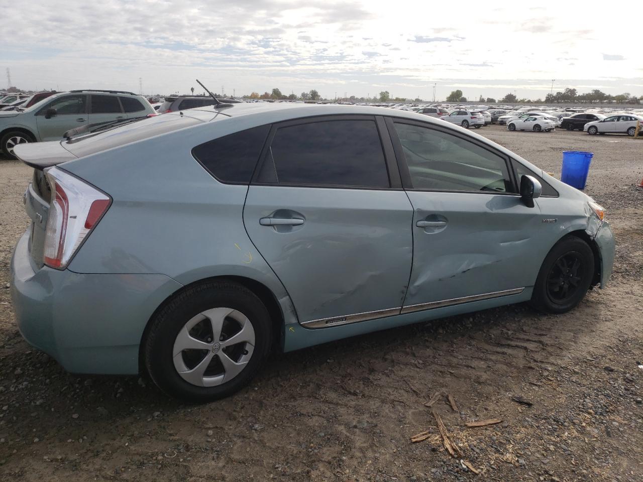 2015 Toyota Prius - Фото 3