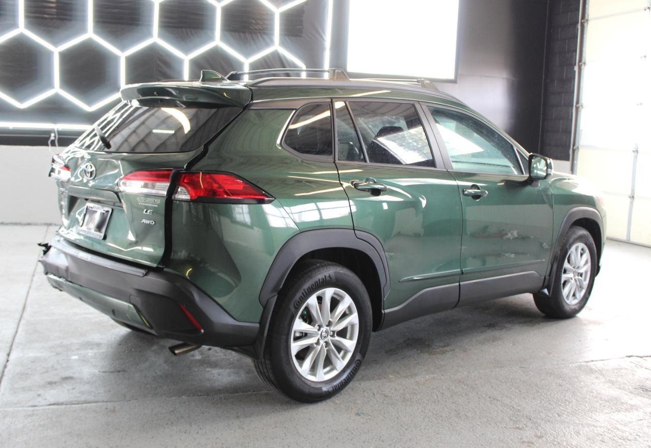 2022 Toyota Corolla Cross Le - Image 3