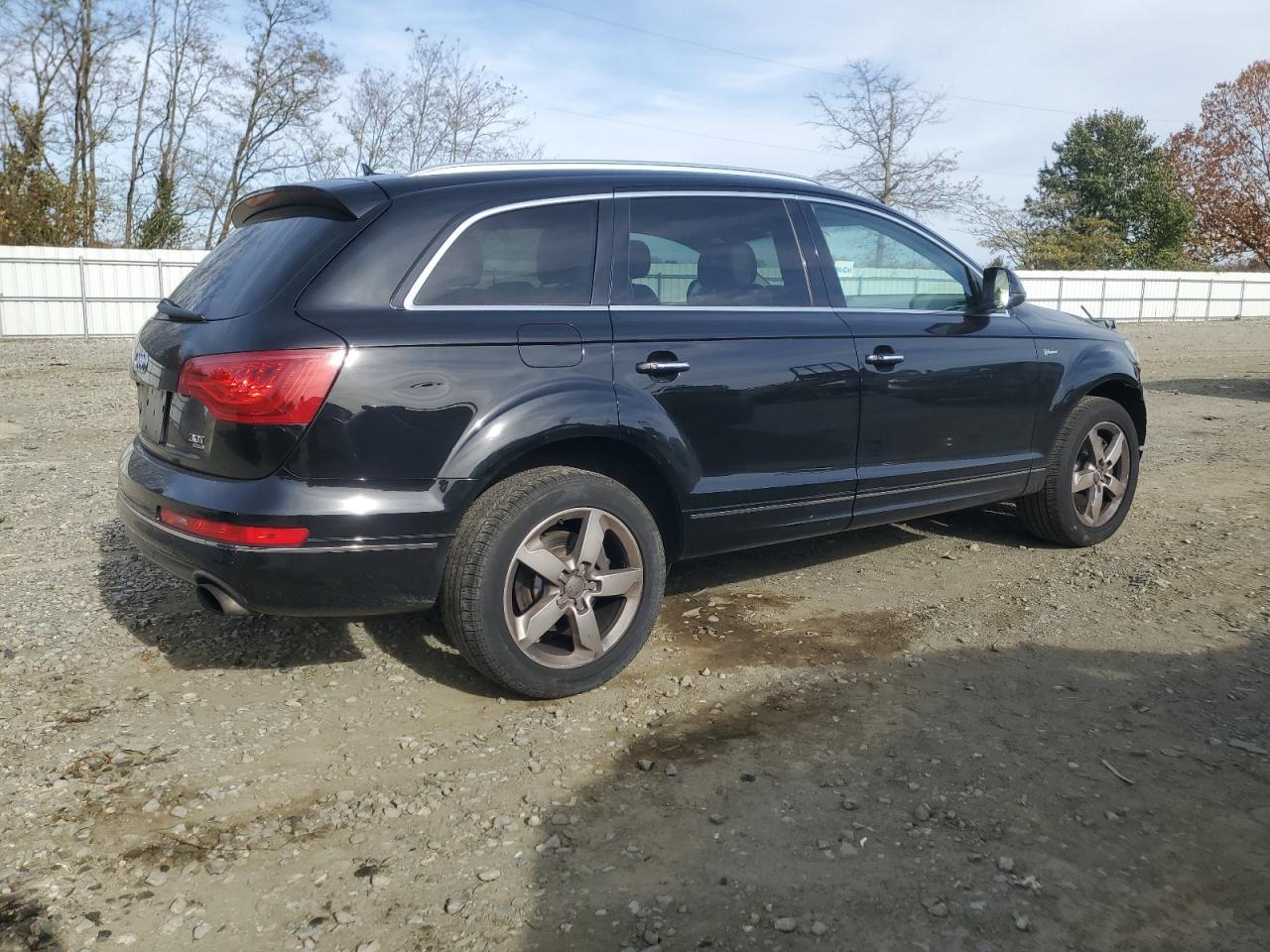 2015 Audi Q7 Premium Plus - Image 3