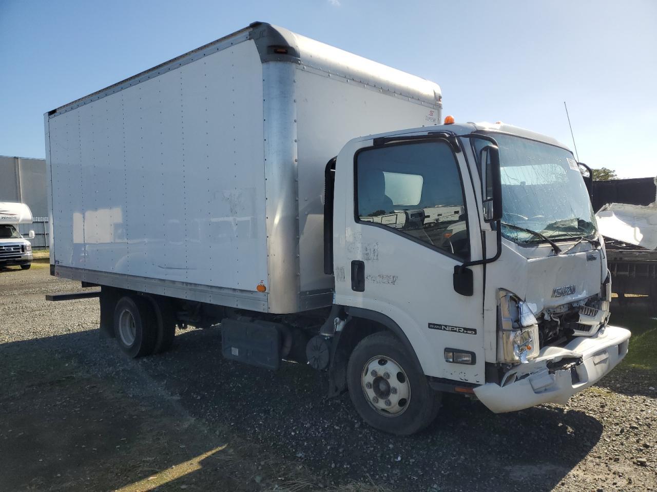 2018 Isuzu Npr Hd Box Truck - Image 4