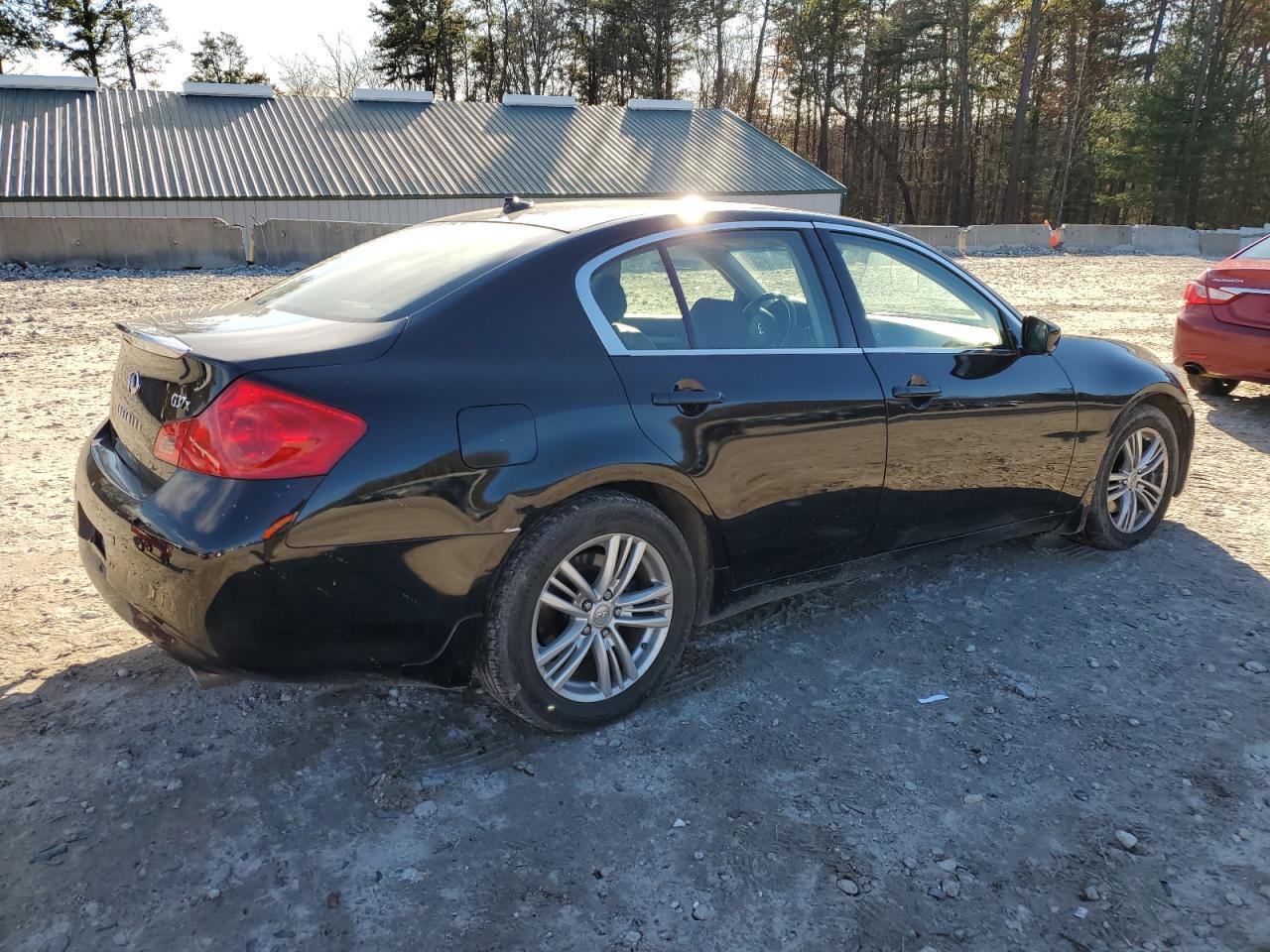 2013 Infiniti G37 - Фото 3