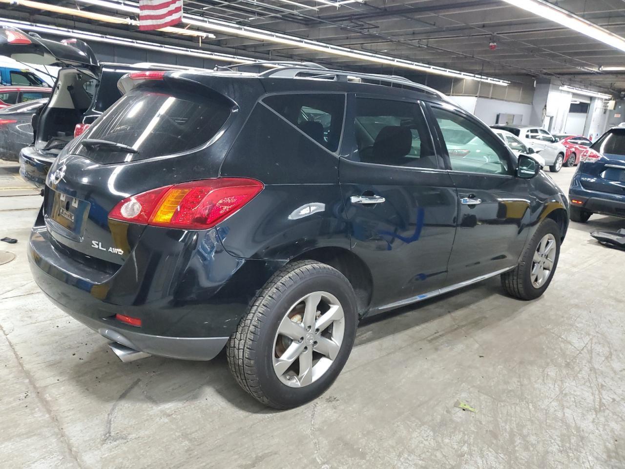 2010 Nissan Murano S - Фото 3