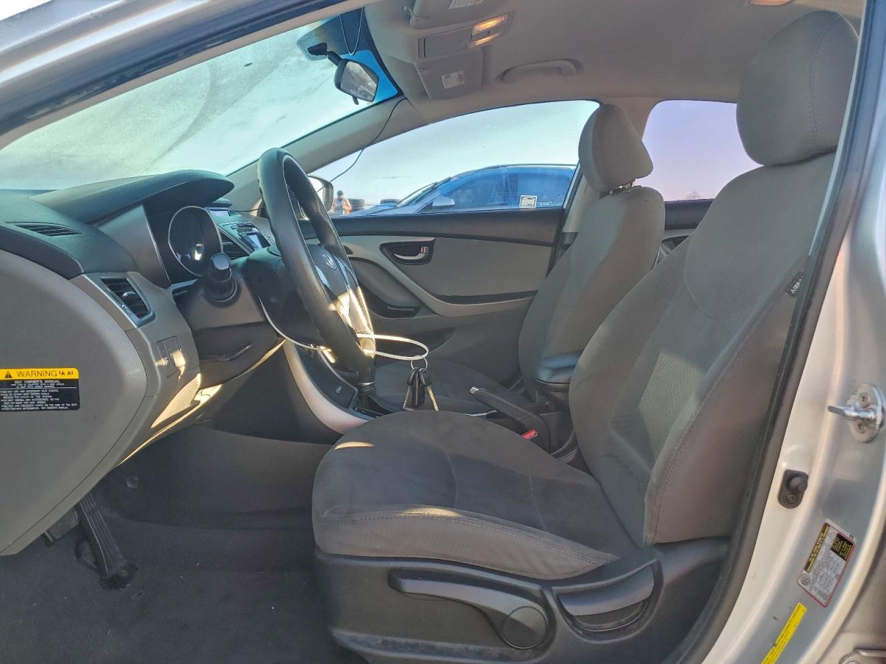 2014 Hyundai Elantra Se - Фото 7