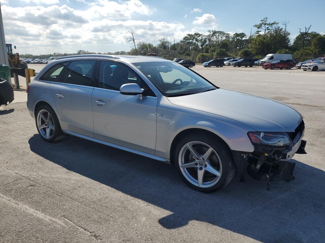 2012 Audi A4 Premium Plus - Image 4