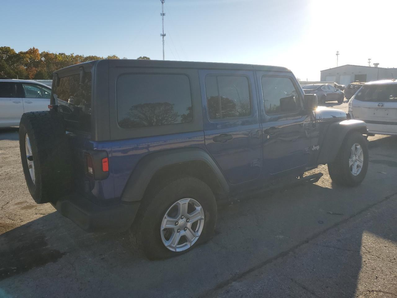 2019 Jeep Wrangler Unlimited Sport - Фото 3