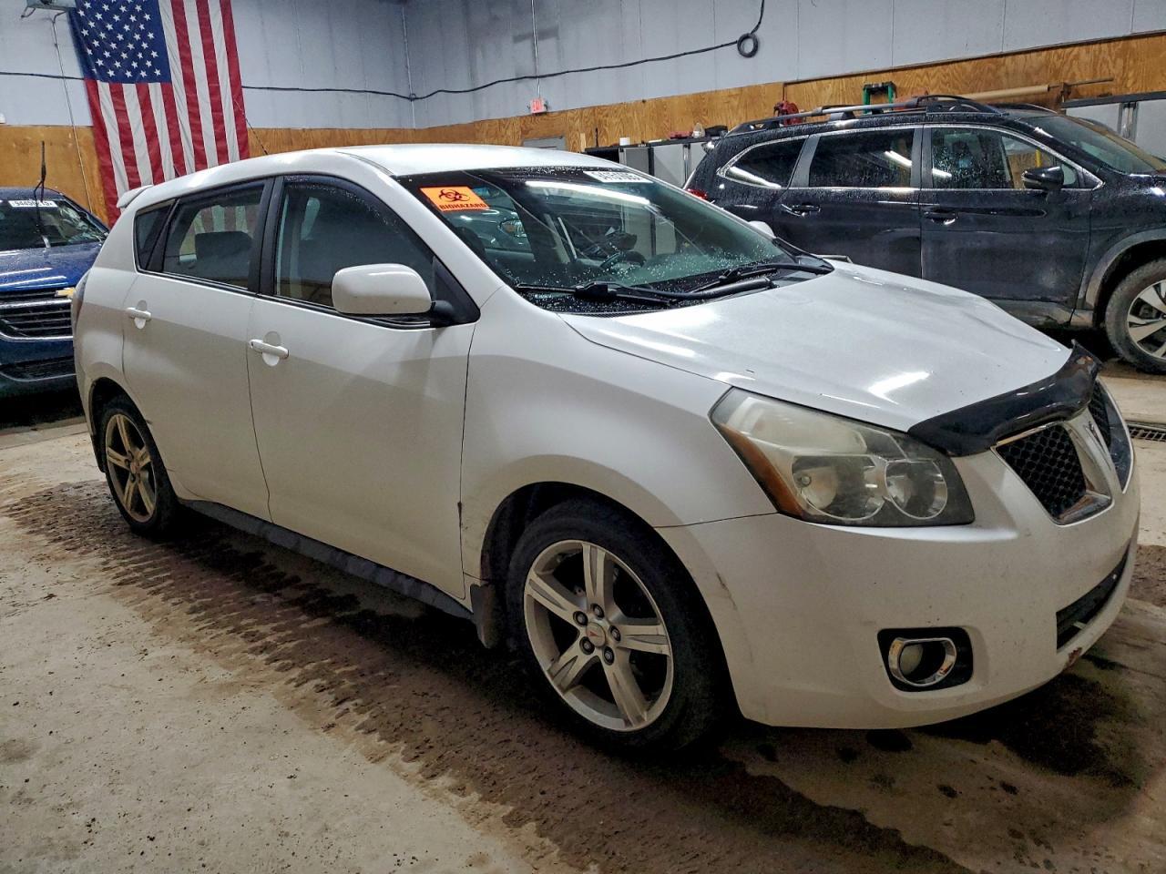 2009 Pontiac Vibe - Image 4