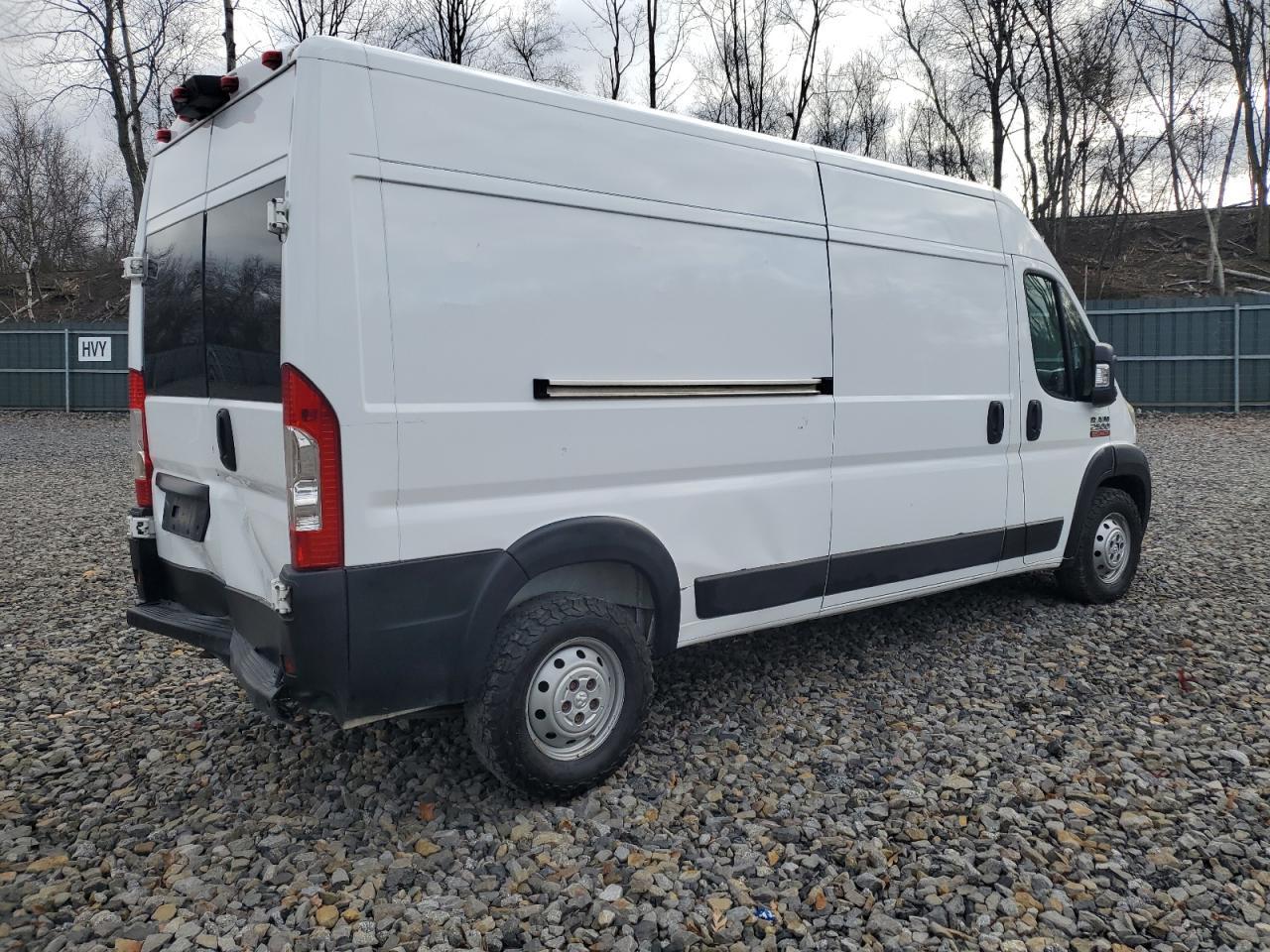2019 Ram Promaster 2500 Delivery Van - Фото 3