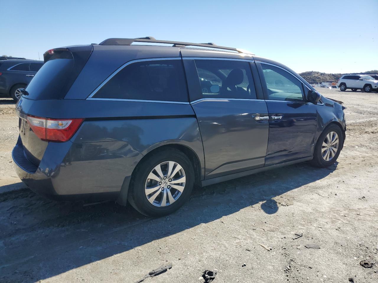 2016 Honda Odyssey Se - Фото 3