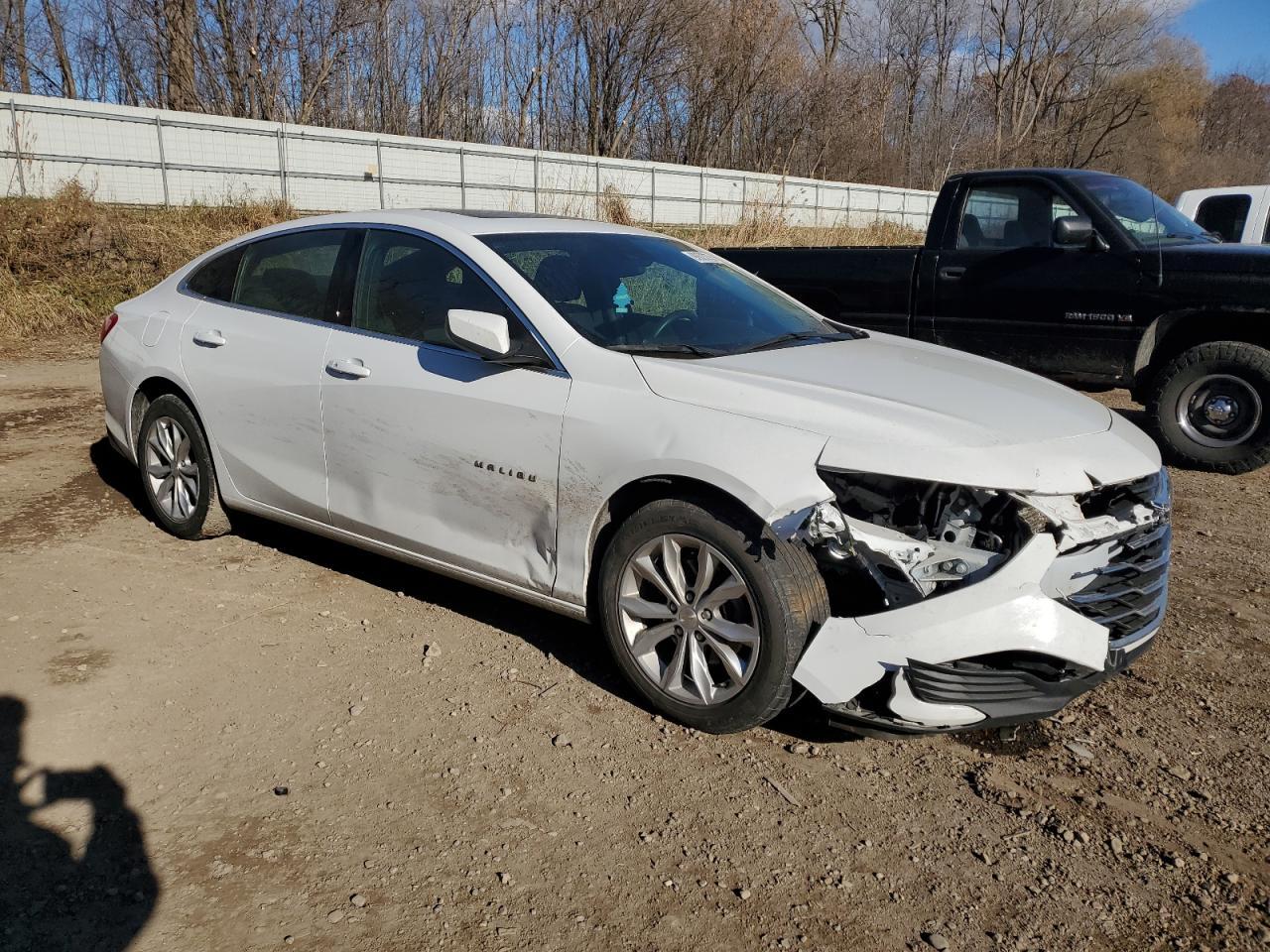 2023 Chevrolet Malibu Lt - Image 4