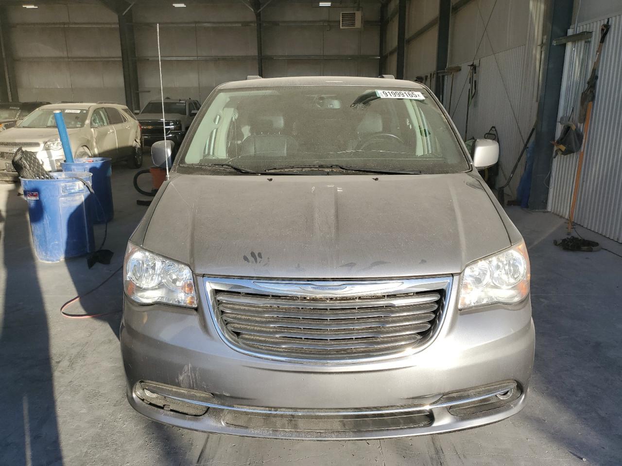 2015 Chrysler Town & Country Touring - Фото 5