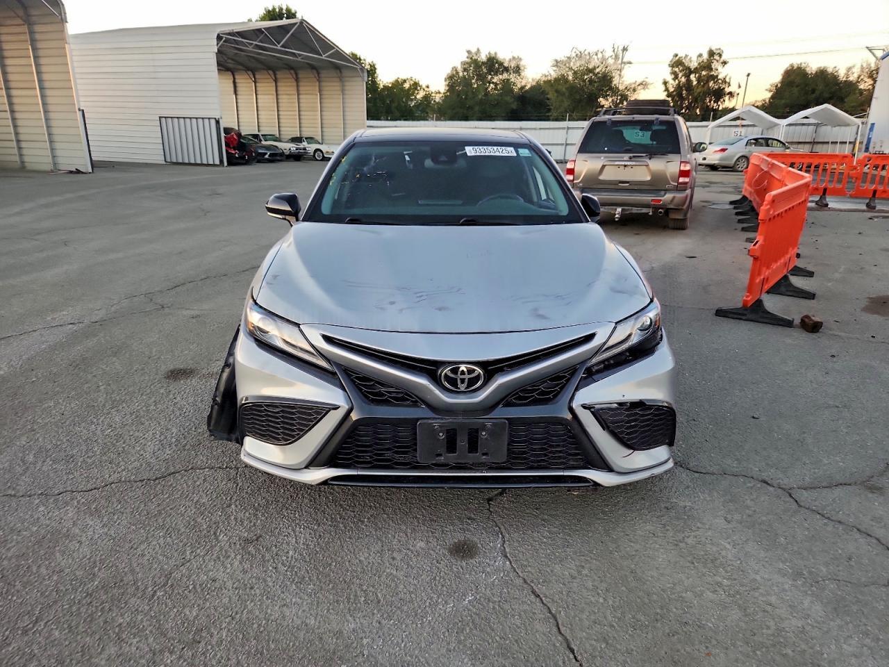 2021 Toyota Camry Xse - Фото 5